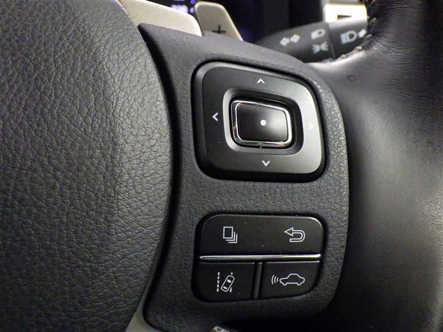 各操作スイッチなどもハンドルから手を放すことなく操作可能で安全運転に支援いたします！