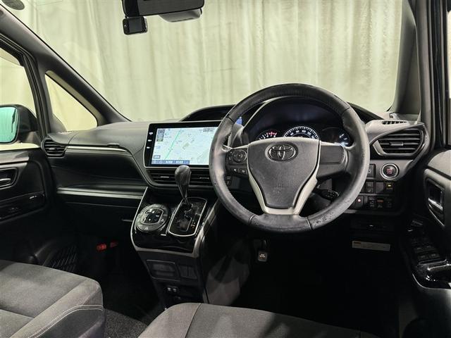 エスクァイア Ｘｉ　クルマイス　タイプ１　衝突被害軽減システム　メモリーナビ　フルセグ　バックカメラ　ＥＴＣ　ドラレコ　ＣＤ　ミュージックプレイヤー接続可　ＤＶＤ再生　後席モニター　オートクルーズコントロール　ＬＥＤヘッドランプ　乗車定員７人（8枚目）