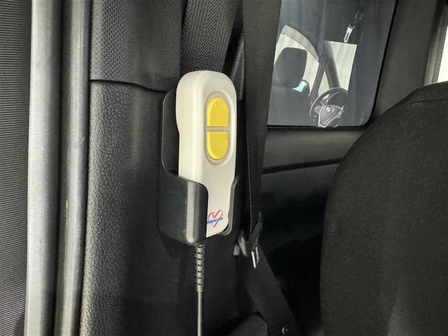 エスクァイア Ｘｉ　クルマイス　タイプ１　衝突被害軽減システム　メモリーナビ　フルセグ　バックカメラ　ＥＴＣ　ドラレコ　ＣＤ　ミュージックプレイヤー接続可　ＤＶＤ再生　後席モニター　オートクルーズコントロール　ＬＥＤヘッドランプ　乗車定員７人（11枚目）