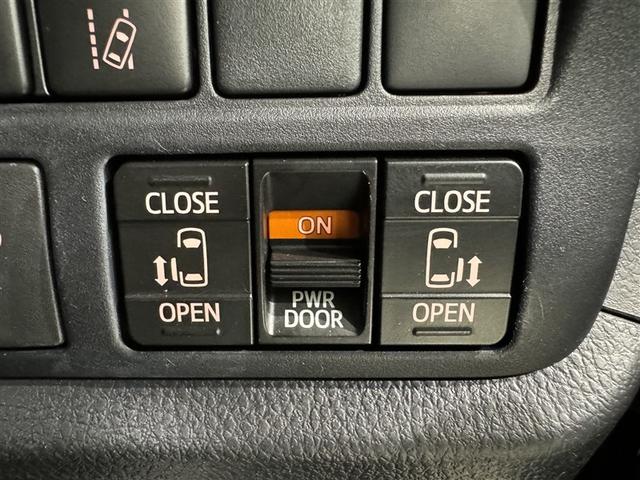 エスクァイア Ｘｉ　クルマイス　タイプ１　衝突被害軽減システム　メモリーナビ　フルセグ　バックカメラ　ＥＴＣ　ドラレコ　ＣＤ　ミュージックプレイヤー接続可　ＤＶＤ再生　後席モニター　オートクルーズコントロール　ＬＥＤヘッドランプ　乗車定員７人（24枚目）