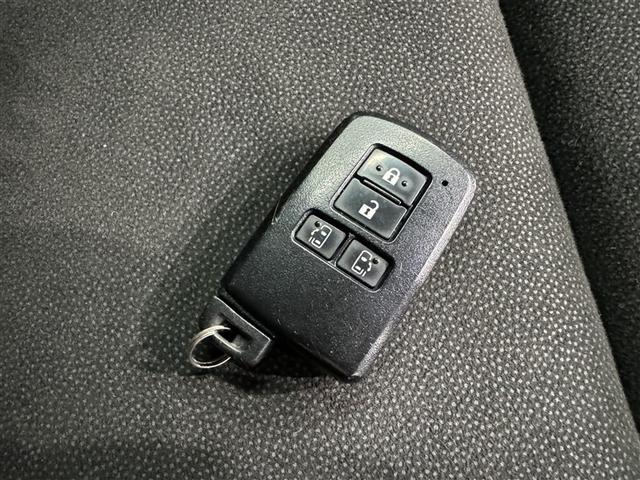 エスクァイア Ｘｉ　クルマイス　タイプ１　衝突被害軽減システム　メモリーナビ　フルセグ　バックカメラ　ＥＴＣ　ドラレコ　ＣＤ　ミュージックプレイヤー接続可　ＤＶＤ再生　後席モニター　オートクルーズコントロール　ＬＥＤヘッドランプ　乗車定員７人（33枚目）