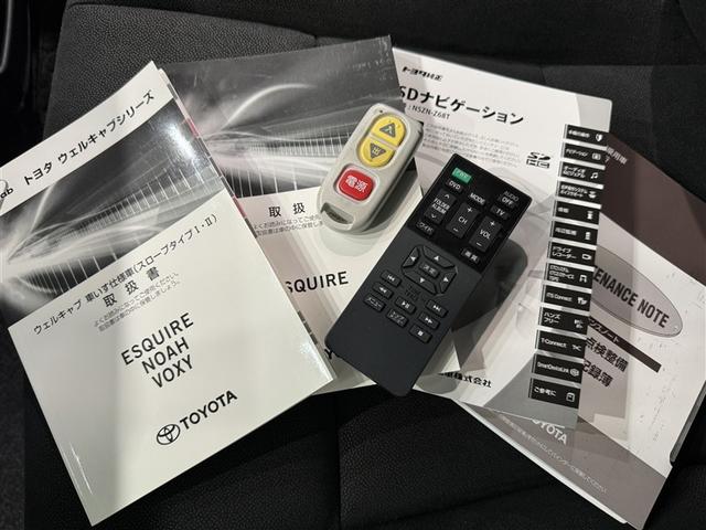 エスクァイア Ｘｉ　クルマイス　タイプ１　衝突被害軽減システム　メモリーナビ　フルセグ　バックカメラ　ＥＴＣ　ドラレコ　ＣＤ　ミュージックプレイヤー接続可　ＤＶＤ再生　後席モニター　オートクルーズコントロール　ＬＥＤヘッドランプ　乗車定員７人（38枚目）