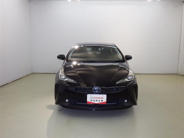 プリウス Ｓ　衝突被害軽減システム　メモリーナビ　フルセグ　バックカメラ　ＥＴＣ　ドラレコ　ＣＤ　ＤＶＤ再生　オートクルーズコントロール　ＬＥＤヘッドランプ　スマートキー　キーレス　ハイブリッド（3枚目）