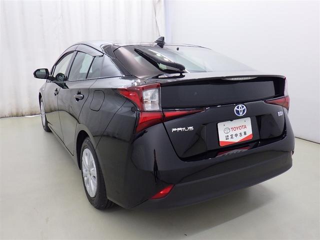 プリウス Ｓ　衝突被害軽減システム　メモリーナビ　フルセグ　バックカメラ　ＥＴＣ　ドラレコ　ＣＤ　ＤＶＤ再生　オートクルーズコントロール　ＬＥＤヘッドランプ　スマートキー　キーレス　ハイブリッド（5枚目）