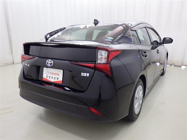 プリウス Ｓ　衝突被害軽減システム　メモリーナビ　フルセグ　バックカメラ　ＥＴＣ　ドラレコ　ＣＤ　ＤＶＤ再生　オートクルーズコントロール　ＬＥＤヘッドランプ　スマートキー　キーレス　ハイブリッド（6枚目）