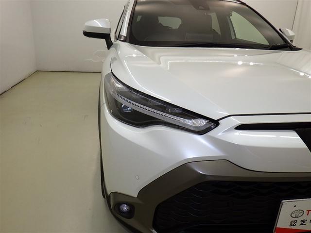 カローラクロス ハイブリッド　Ｚ　衝突被害軽減システム　メモリーナビ　バックカメラ　ＥＴＣ　ドラレコ　ミュージックプレイヤー接続可　電動シート　ハーフレザー　オートクルーズコントロール　ＬＥＤヘッドランプ　スマートキー　キーレス（7枚目）