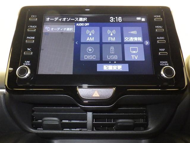 ヤリスクロス ハイブリッドＺ　アドベンチャー　衝突被害軽減システム　メモリーナビ　フルセグ　バックカメラ　ＥＴＣ　ＣＤ　ミュージックプレイヤー接続可　ＤＶＤ再生　電動シート　オートクルーズコントロール　ＬＥＤヘッドランプ　スマートキー　キーレス（12枚目）