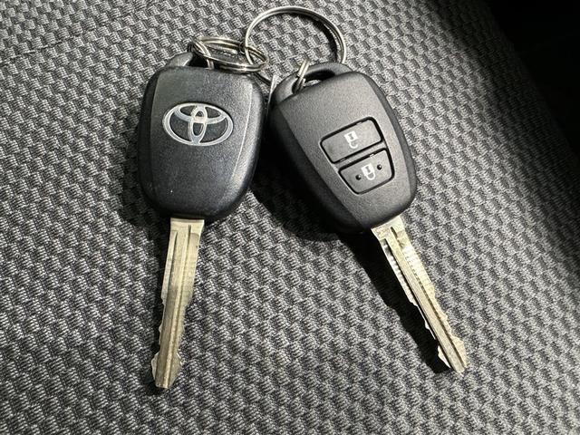 ハイエースバン ロングＤＸ　衝突被害軽減システム　メモリーナビ　フルセグ　ＥＴＣ　ドラレコ　ＣＤ　ミュージックプレイヤー接続可　ＤＶＤ再生　ＬＥＤヘッドランプ　乗車定員６人　キーレス（25枚目）