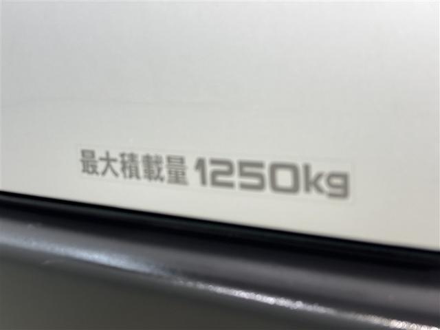 ハイエースバン ロングＤＸ　衝突被害軽減システム　メモリーナビ　フルセグ　ＥＴＣ　ドラレコ　ＣＤ　ミュージックプレイヤー接続可　ＤＶＤ再生　ＬＥＤヘッドランプ　乗車定員６人　キーレス（29枚目）