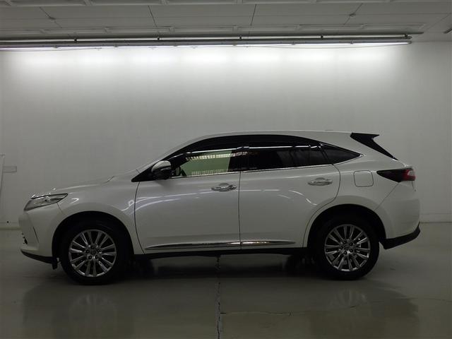 ハリアー プレミアム　メタル　アンド　レザーパッケージ　衝突被害軽減システム　メモリーナビ　フルセグ　バックカメラ　ＥＴＣ　ドラレコ　ＣＤ　ミュージックプレイヤー接続可　革シート　電動シート　オートクルーズコントロール　ＬＥＤヘッドランプ　スマートキー（4枚目）