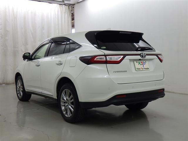 ハリアー プレミアム　メタル　アンド　レザーパッケージ　衝突被害軽減システム　メモリーナビ　フルセグ　バックカメラ　ＥＴＣ　ドラレコ　ＣＤ　ミュージックプレイヤー接続可　革シート　電動シート　オートクルーズコントロール　ＬＥＤヘッドランプ　スマートキー（5枚目）