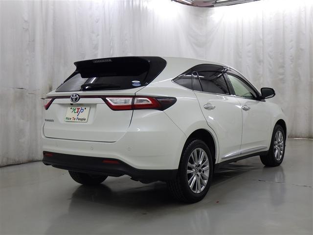 ハリアー プレミアム　メタル　アンド　レザーパッケージ　衝突被害軽減システム　メモリーナビ　フルセグ　バックカメラ　ＥＴＣ　ドラレコ　ＣＤ　ミュージックプレイヤー接続可　革シート　電動シート　オートクルーズコントロール　ＬＥＤヘッドランプ　スマートキー（6枚目）