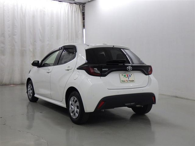 ヤリス Ｘ　衝突被害軽減システム　ＥＴＣ　ミュージックプレイヤー接続可　キーレス（5枚目）