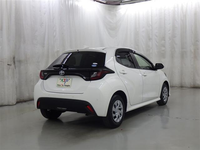 ヤリス Ｘ　衝突被害軽減システム　ＥＴＣ　ミュージックプレイヤー接続可　キーレス（6枚目）