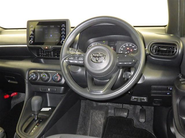 ヤリス Ｘ　衝突被害軽減システム　ＥＴＣ　ミュージックプレイヤー接続可　キーレス（8枚目）