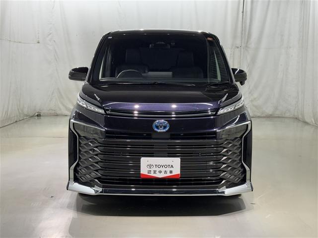 ヴォクシー ハイブリッドＳ－Ｚ　衝突被害軽減システム　フルセグ　バックカメラ　ＥＴＣ　ドラレコ　ＣＤ　ミュージックプレイヤー接続可　ＬＥＤヘッドランプ　両側電動スライド　乗車定員７人　３列シート　スマートキー　キーレス（3枚目）