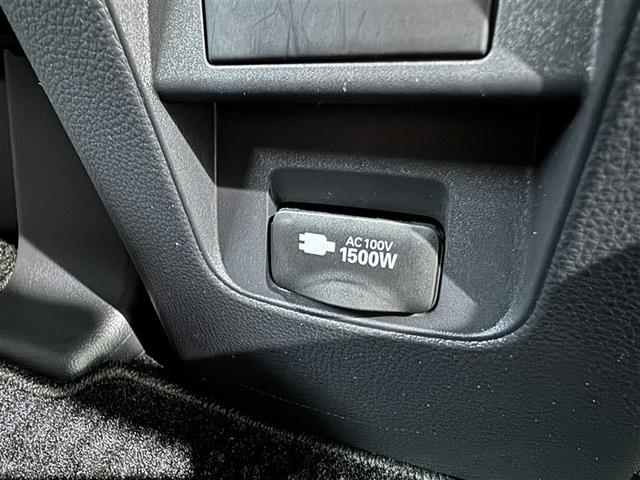 ヴォクシー ハイブリッドＳ－Ｚ　衝突被害軽減システム　フルセグ　バックカメラ　ＥＴＣ　ドラレコ　ＣＤ　ミュージックプレイヤー接続可　ＬＥＤヘッドランプ　両側電動スライド　乗車定員７人　３列シート　スマートキー　キーレス（32枚目）