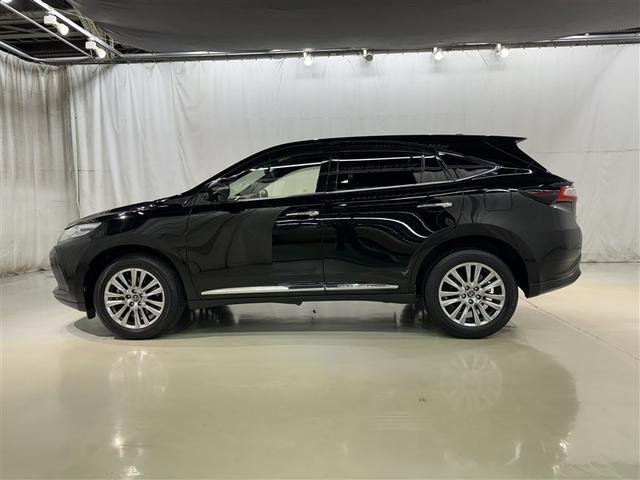 ハリアー プレミアム　メタル　アンド　レザーパッケージ　衝突被害軽減システム　メモリーナビ　フルセグ　バックカメラ　ＥＴＣ　ＣＤ　ミュージックプレイヤー接続可　ＤＶＤ再生　革シート　電動シート　オートクルーズコントロール　ＬＥＤヘッドランプ　スマートキー（4枚目）