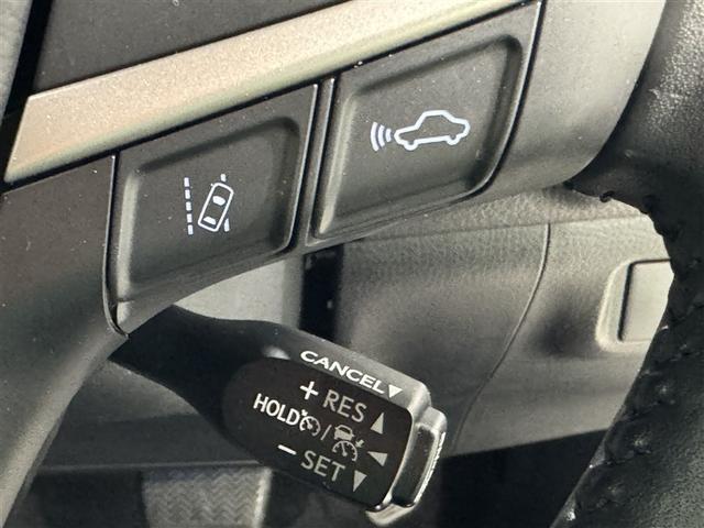 ハリアー プレミアム　メタル　アンド　レザーパッケージ　衝突被害軽減システム　メモリーナビ　フルセグ　バックカメラ　ＥＴＣ　ＣＤ　ミュージックプレイヤー接続可　ＤＶＤ再生　革シート　電動シート　オートクルーズコントロール　ＬＥＤヘッドランプ　スマートキー（20枚目）