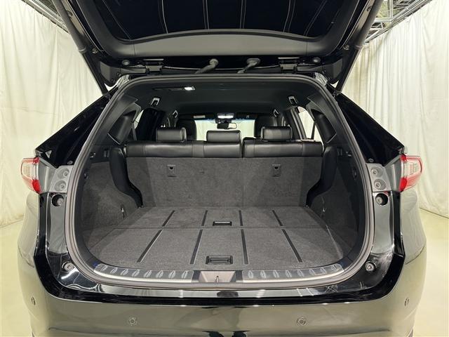 ハリアー プレミアム　メタル　アンド　レザーパッケージ　衝突被害軽減システム　メモリーナビ　フルセグ　バックカメラ　ＥＴＣ　ＣＤ　ミュージックプレイヤー接続可　ＤＶＤ再生　革シート　電動シート　オートクルーズコントロール　ＬＥＤヘッドランプ　スマートキー（32枚目）