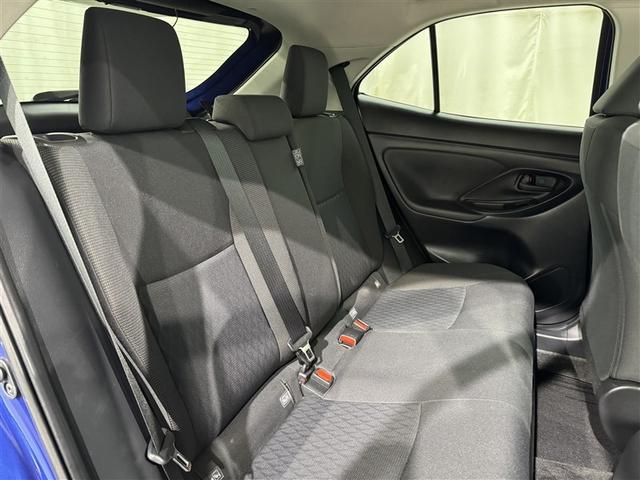 ヤリスクロス ハイブリッドＧ　衝突被害軽減システム　メモリーナビ　バックカメラ　ＥＴＣ　ドラレコ　ミュージックプレイヤー接続可　オートクルーズコントロール　ＬＥＤヘッドランプ　スマートキー　キーレス　ハイブリッド（27枚目）