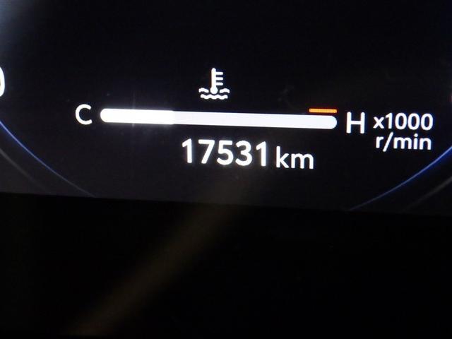 カローラクロス Ｚ　衝突被害軽減システム　メモリーナビ　フルセグ　バックカメラ　ＥＴＣ　ドラレコ　ミュージックプレイヤー接続可　電動シート　オートクルーズコントロール　ＬＥＤヘッドランプ　スマートキー　キーレス（20枚目）