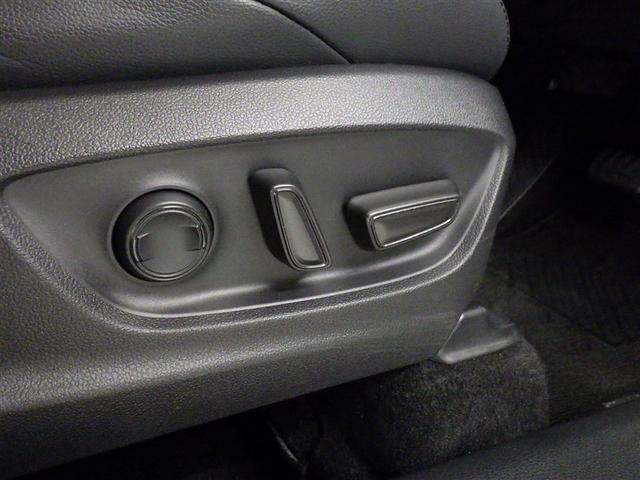 カローラクロス Ｚ　衝突被害軽減システム　メモリーナビ　フルセグ　バックカメラ　ＥＴＣ　ドラレコ　ミュージックプレイヤー接続可　電動シート　オートクルーズコントロール　ＬＥＤヘッドランプ　スマートキー　キーレス（23枚目）