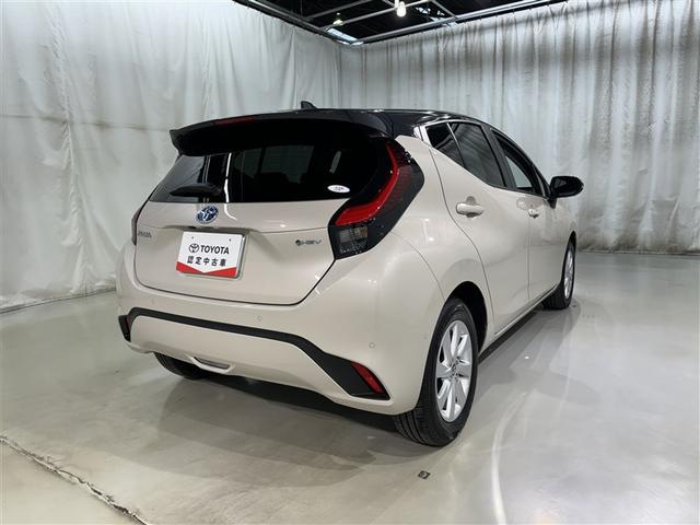 アクア Ｚ　衝突被害軽減システム　メモリーナビ　バックカメラ　ＥＴＣ　ミュージックプレイヤー接続可　オートクルーズコントロール　ＬＥＤヘッドランプ　スマートキー　キーレス　ハイブリッド（5枚目）