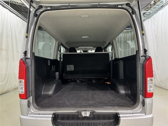 ハイエースバン ロングスーパーＧＬ　衝突被害軽減システム　メモリーナビ　フルセグ　バックカメラ　ＥＴＣ　ドラレコ　ＣＤ　ミュージックプレイヤー接続可　ＤＶＤ再生　ＬＥＤヘッドランプ　両側電動スライド　スマートキー　キーレス　ディーゼル（33枚目）