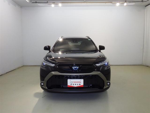 カローラクロス ハイブリッド　Ｚ　衝突被害軽減システム　メモリーナビ　フルセグ　バックカメラ　ＥＴＣ　ドラレコ　ミュージックプレイヤー接続可　電動シート　ハーフレザー　オートクルーズコントロール　ＬＥＤヘッドランプ　スマートキー（4枚目）