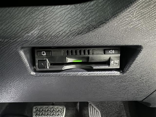 アクア Sスタイルブラック 衝突被害軽減システム メモリーナビ フルセグ バックカメラ ETC ドラレコ CD ミュージックプレイヤー接続可 DVD再生 スマートキー キーレス ハイブリッド(14枚目)