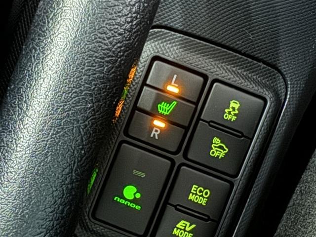 アクア Sスタイルブラック 衝突被害軽減システム メモリーナビ フルセグ バックカメラ ETC ドラレコ CD ミュージックプレイヤー接続可 DVD再生 スマートキー キーレス ハイブリッド(16枚目)