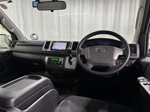 ハイエースバン ロングスーパーＧＬ　衝突被害軽減システム　メモリーナビ　ワンセグ　バックカメラ　ＥＴＣ　ドラレコ　ＣＤ　ミュージックプレイヤー接続可　ＬＥＤヘッドランプ　キーレス（8枚目）