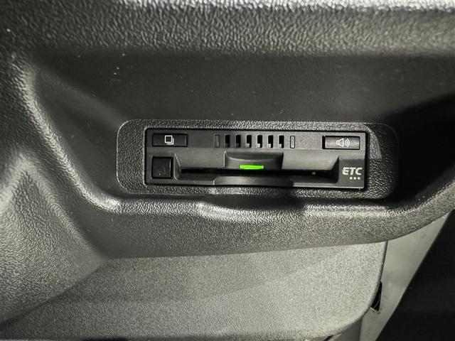 ハイエースバン ロングスーパーＧＬ　衝突被害軽減システム　メモリーナビ　ワンセグ　バックカメラ　ＥＴＣ　ドラレコ　ＣＤ　ミュージックプレイヤー接続可　ＬＥＤヘッドランプ　キーレス（13枚目）