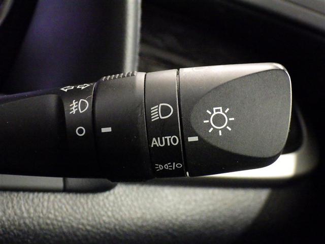 �g���l���ȂǁA���̖͂��邳�̕ω��Ń����v�ނ������I���E�I�t����R�����C�g�ł��i�����Y��h�~�@�\�t�j