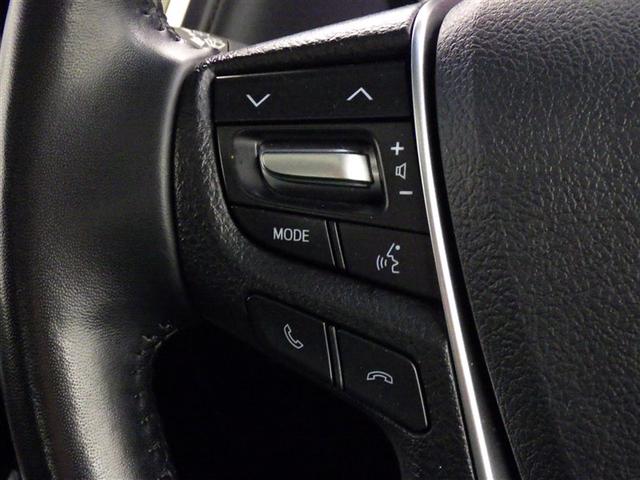 �X�e�A�����O�X�C�b�`�����I�^�]���Ȃ���茳�ŃI�[�f�B�I�̑���Ȃǂ��ł��܂��B