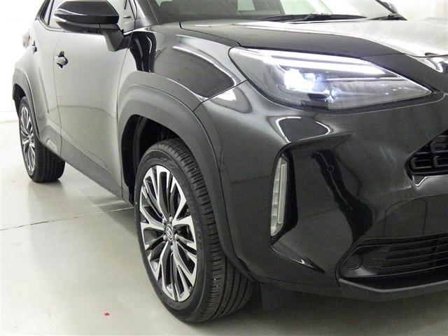 ヤリスクロス Ｚ　衝突被害軽減システム　メモリーナビ　フルセグ　バックカメラ　ＥＴＣ　ドラレコ　ミュージックプレイヤー接続可　電動シート　オートクルーズコントロール　ＬＥＤヘッドランプ　スマートキー　キーレス（8枚目）