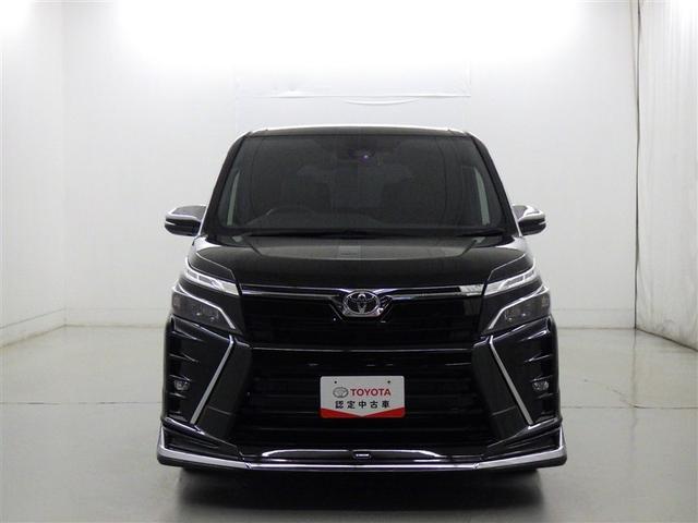 ヴォクシー ＺＳ　煌ＩＩＩ　衝突被害軽減システム　メモリーナビ　フルセグ　バックカメラ　ＥＴＣ　ドラレコ　ＣＤ　ミュージックプレイヤー接続可　ＤＶＤ再生　後席モニター　オートクルーズコントロール　ＬＥＤヘッドランプ　乗車定員７人（4枚目）