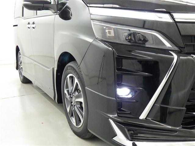 ヴォクシー ＺＳ　煌ＩＩＩ　衝突被害軽減システム　メモリーナビ　フルセグ　バックカメラ　ＥＴＣ　ドラレコ　ＣＤ　ミュージックプレイヤー接続可　ＤＶＤ再生　後席モニター　オートクルーズコントロール　ＬＥＤヘッドランプ　乗車定員７人（8枚目）