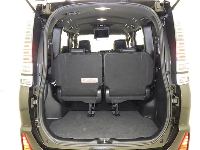 ヴォクシー ＺＳ　煌ＩＩＩ　衝突被害軽減システム　メモリーナビ　フルセグ　バックカメラ　ＥＴＣ　ドラレコ　ＣＤ　ミュージックプレイヤー接続可　ＤＶＤ再生　後席モニター　オートクルーズコントロール　ＬＥＤヘッドランプ　乗車定員７人（30枚目）