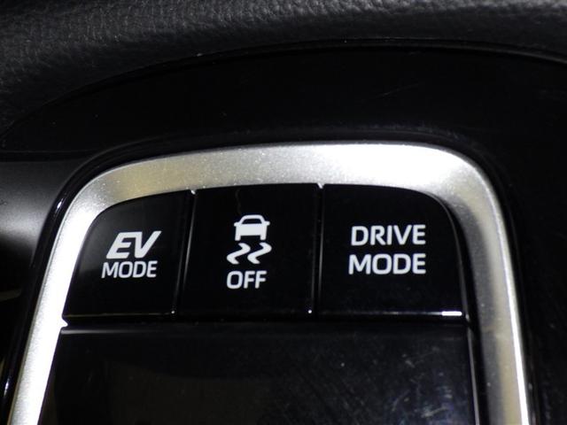 カローラクロス ハイブリッド　Ｚ　衝突被害軽減システム　フルセグ　バックカメラ　ＥＴＣ　ドラレコ　ミュージックプレイヤー接続可　サンルーフ　電動シート　オートクルーズコントロール　ＬＥＤヘッドランプ　スマートキー　キーレス（16枚目）