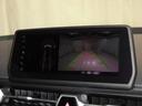 バックモニターも装備しております。バックギアに入れるとナビ画面に車の後方が映し出されます。これで後方確認も安心!