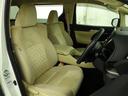 居心地の良い運転席、長く座ってられるリラックスできるデザインがいいですね。