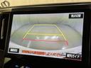 バックモニターも装備しております。バックギアに入れるとナビ画面に車の後方が映し出されます。これで後方確認も安心!