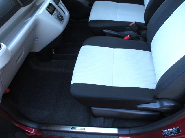 ミライース Ｇ　リミテッドＳＡＩＩＩ　衝突被害軽減システム　純正ナビ　バックカメラ　シートヒーター　禁煙車（8枚目）