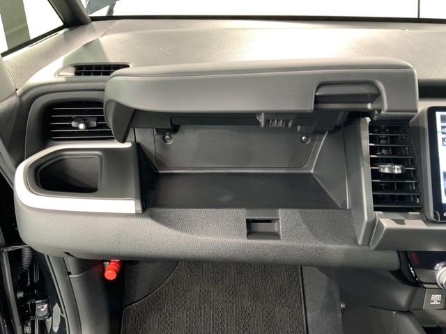 e:HEVホーム Honda SENSING 新車保証 試乗禁煙車 ナビ カーテンエアバッグ TVナビ イモビ 横滑防止 DVD再生 アルミホイール ミュージックプレイヤー接続可 キーフリー クルーズコントロール CD(28枚目)