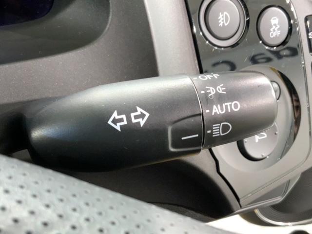 ＣＲ－Ｚ αマスターレーベル　２ト－ン１年保証ナビフルセグＥＴＣ　キーフリーシステム　スマートキー　クルコン　ＤＶＤ再生　ＨＤＤナビ　パワーステアリング　ＡＢＳ　パワーウインドウ　エアバッグ　ナビ・ＴＶ　バックモニター付き　ＡＡＣ（11枚目）