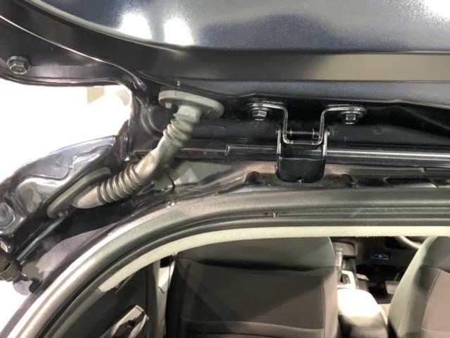 フィット ｅ：ＨＥＶホーム　ＨＳＥＮＳＩＮＧ　新車保証　試乗車　ワンオ－ナ－　前後誤発進抑制機能　助手席エアバッグ　運転席エアバッグ　１オナ　ＬＥＤライト　ＵＳＢ接続　バックカメラ　ＡＢＳ　サイドエアバッグ　フルセグＴＶ　記録簿（43枚目）