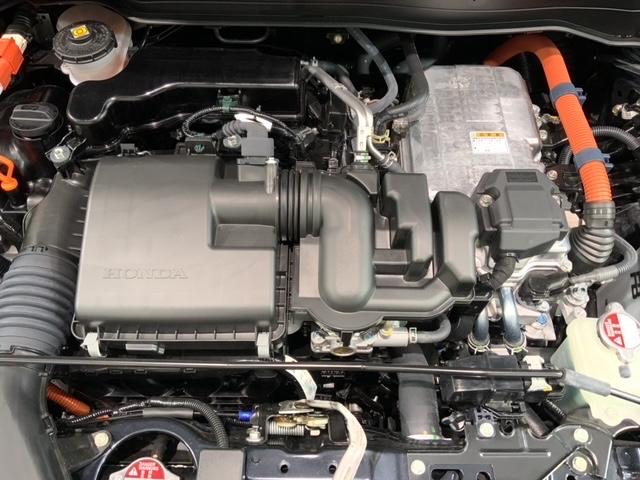 フィット ｅ：ＨＥＶホーム　ＨＳＥＮＳＩＮＧ　新車保証　試乗車　ワンオ－ナ－　前後誤発進抑制機能　助手席エアバッグ　運転席エアバッグ　１オナ　ＬＥＤライト　ＵＳＢ接続　バックカメラ　ＡＢＳ　サイドエアバッグ　フルセグＴＶ　記録簿（44枚目）