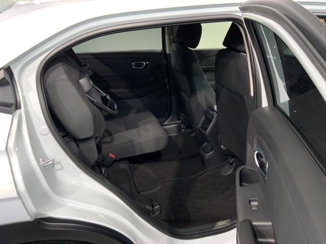 ヴェゼル ｅ：ＨＥＶＸ　ＨＳＥＮＳＩＮＧ新車保証試乗車ワンオ－ナ－　Ｒカメラ　クルコン　エアコン　シ－トヒ－タ－　スマキー　ＶＳＡ　ＬＥＤライト　ＥＴＣ車載器　エアバッグ　ＡＢＳ　４ＷＤ車　地デジＴＶ　キーレスエントリー（33枚目）